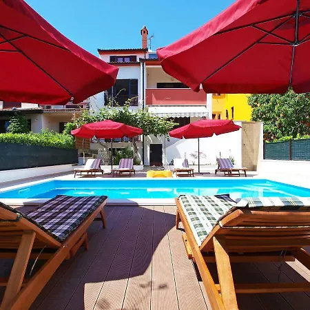 Holiday Home Eufemia-1 By Interhome Semesterbostad Pula