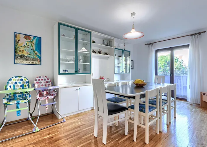 Eufemia-1 By Interhome 풀라