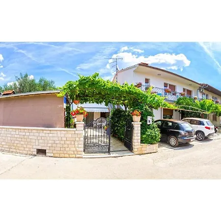 Holiday Home Eufemia-1 By Interhome Holiday home Pula