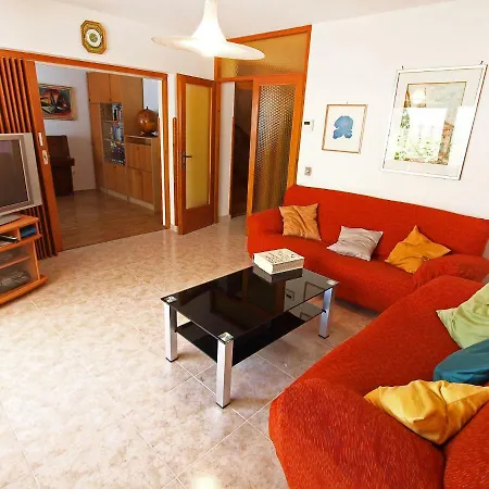 Eufemia-1 By Interhome Casa vacanze