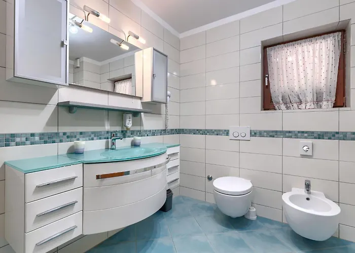 Holiday Home Eufemia-1 By Interhome Vikendica