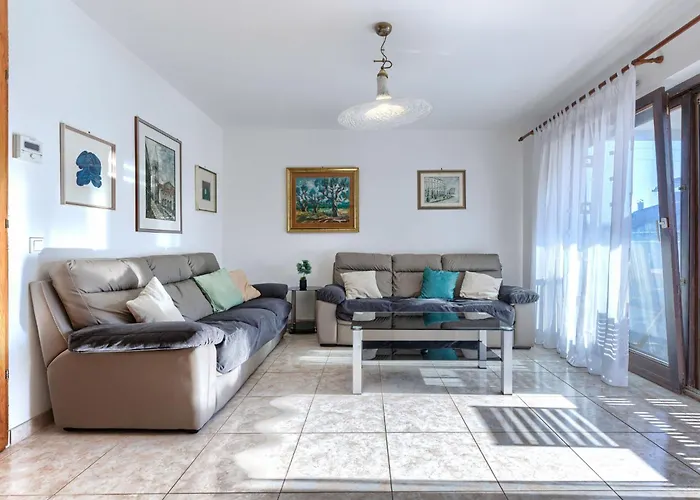 Holiday Home Eufemia-1 By Interhome Vikendica