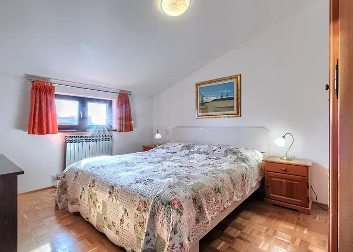 Holiday Home Eufemia-1 By Interhome Vikendica Pula