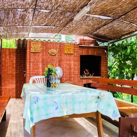 Eufemia-1 By Interhome Пула