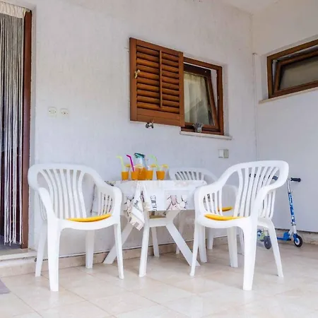 Eufemia-1 By Interhome Дом отдыха *