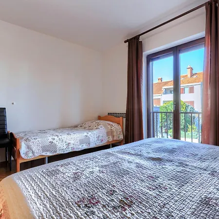 Eufemia-1 By Interhome * Пула